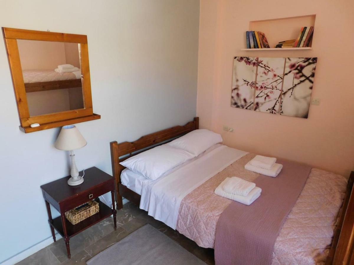 A Bright Home Away From Home Parálion Ástros 外观 照片